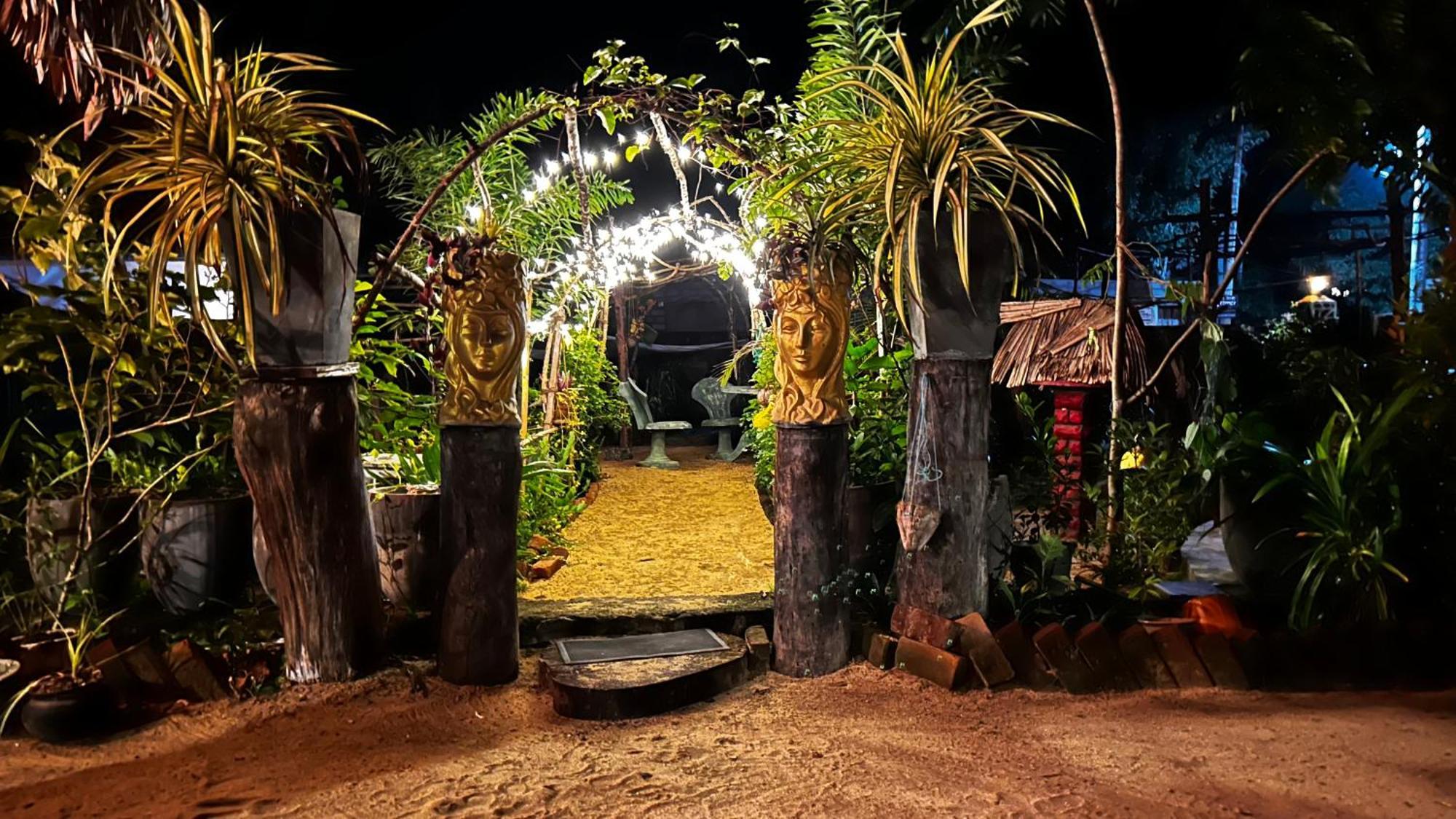 Hakuna Matata Arugambay Arugam Bay Luaran gambar